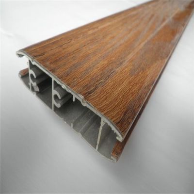 A madeira transfere os perfis de alumínio da extrusão do padrão de ISO de 4mm